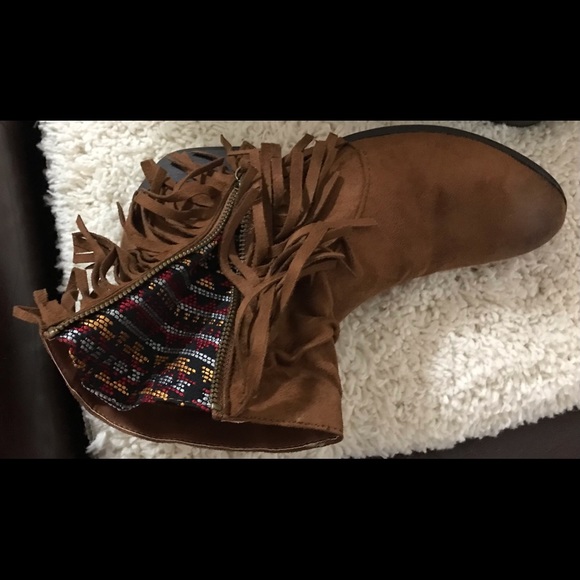 Qupid Women’s Static-35 Closed Toe Ankle Fashion Boot, Dark Rust Size 8 - Picture 4 of 6